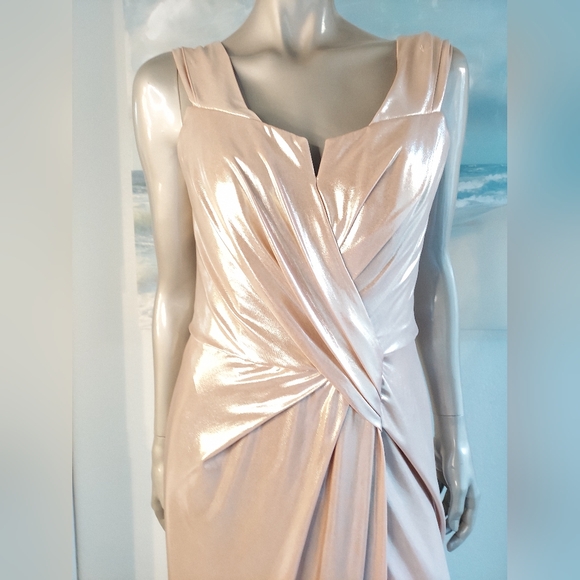 $2,000 RENE RUIZ BLUSH GOLDEN SHINY RUNWAY DRESS GOWN US 6 - Picture 7 of 9